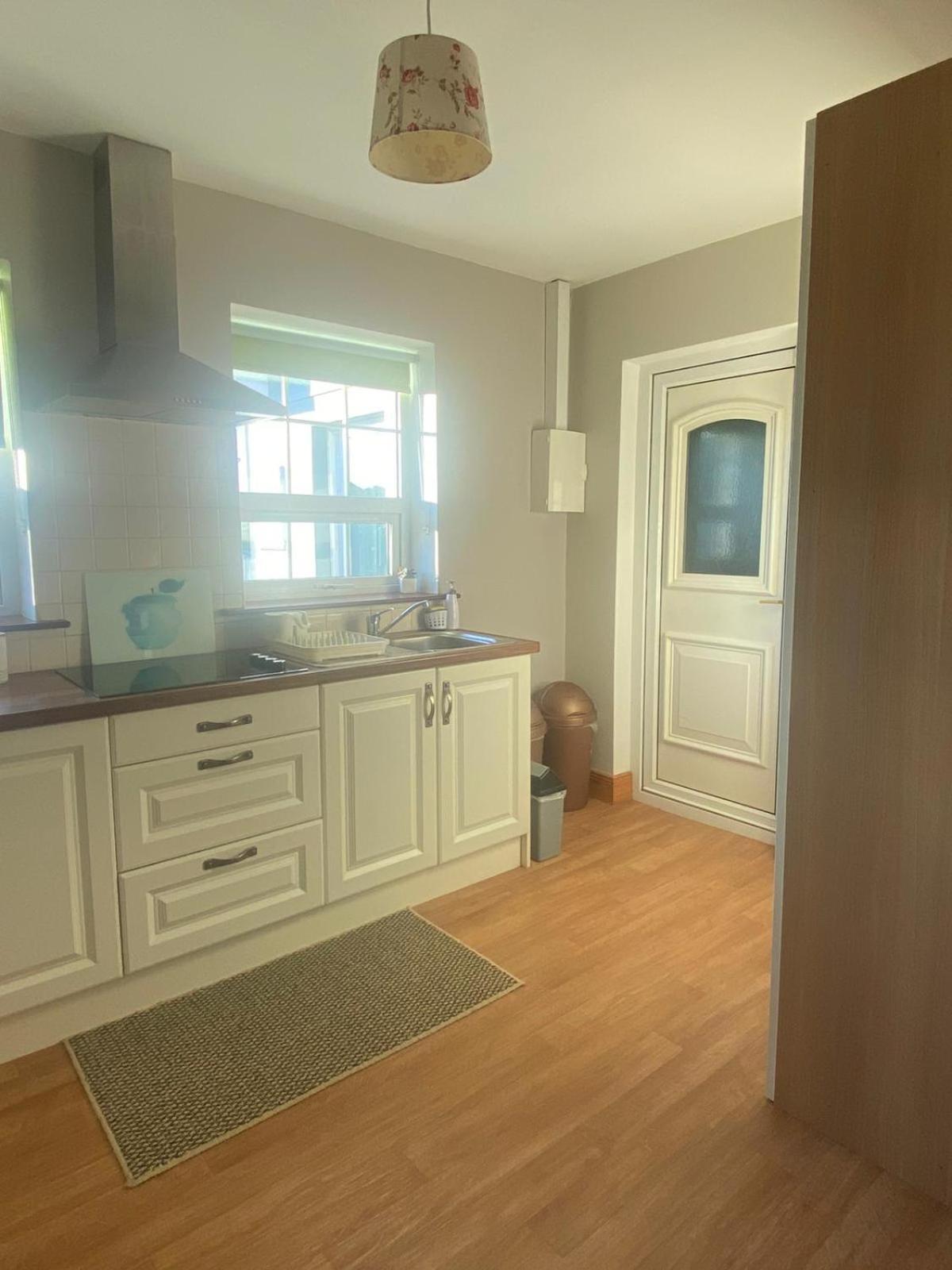 Kilmore Beach Apartment Tralee Exterior foto